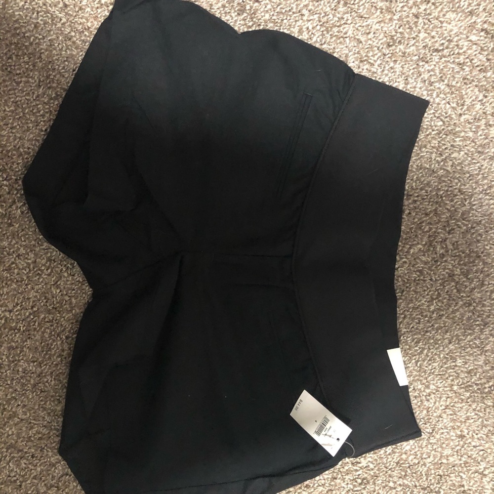 Gap maternity Demi panel shorts